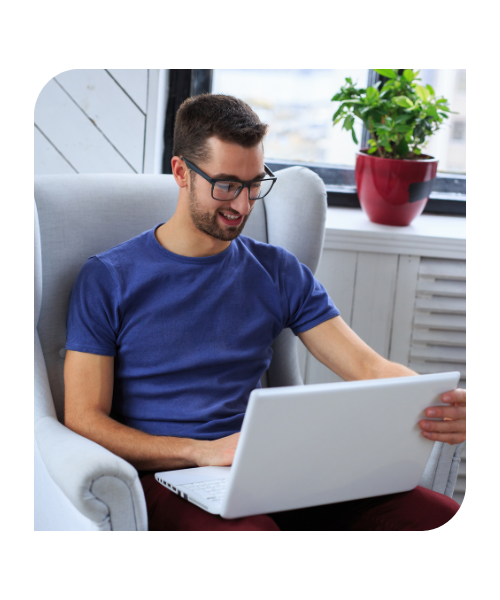 Entrepreneur capturing leads via AI chatbot
